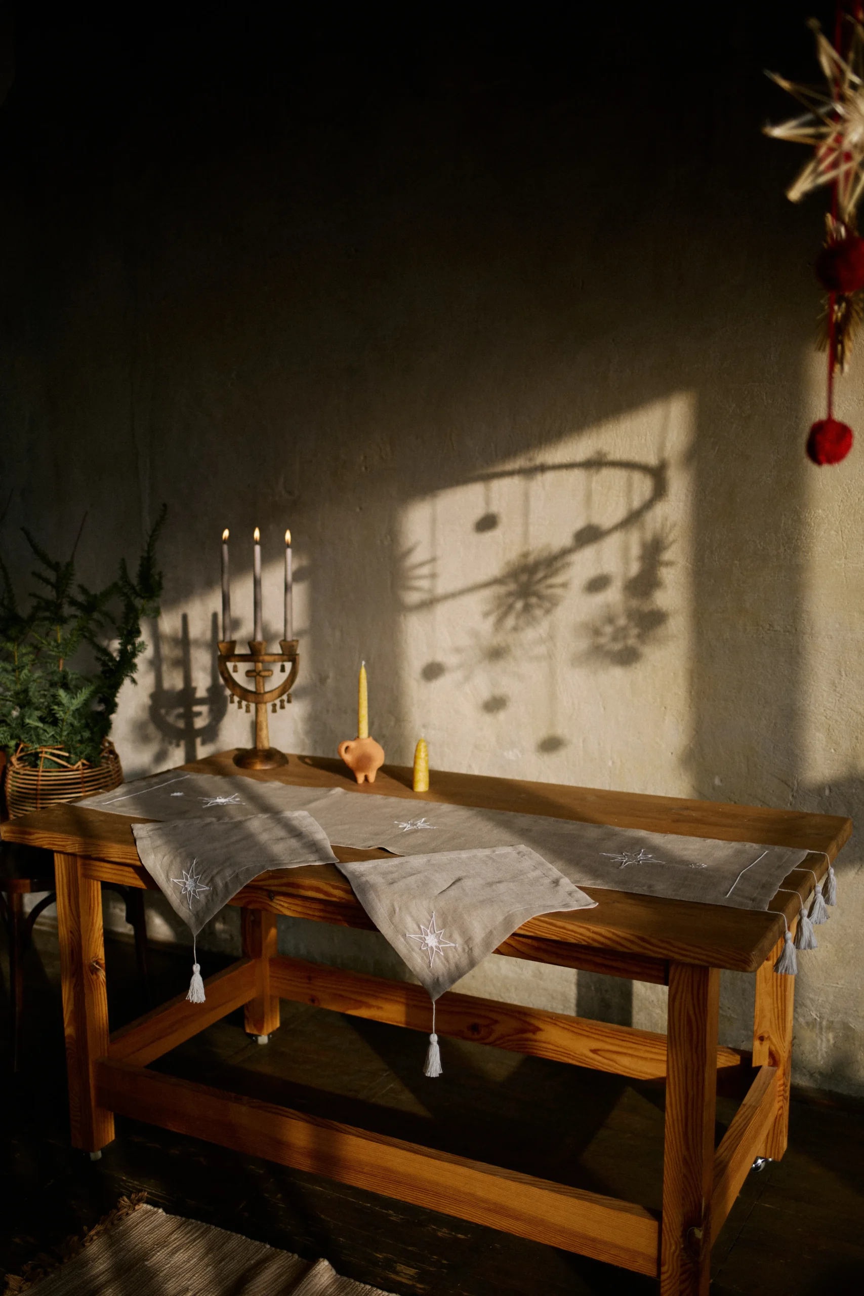 Подарунковий комплект різдвяних ранерів від SERPEN’ бежевий - Зображення 3