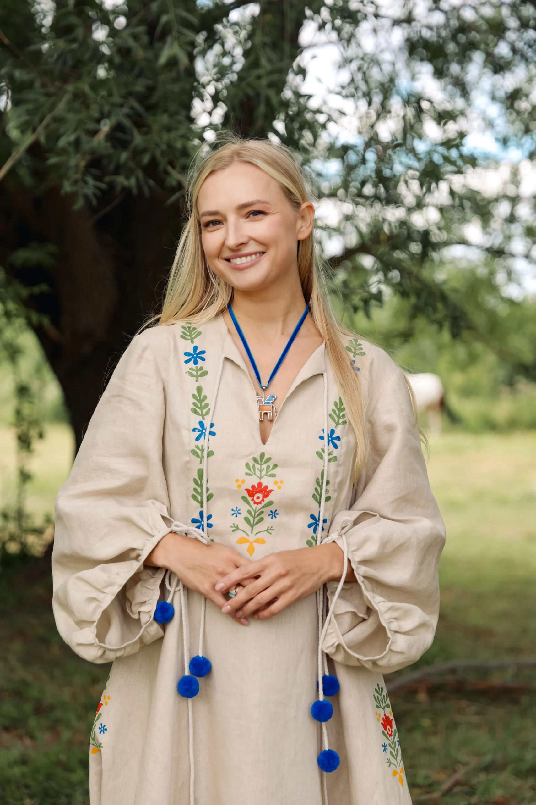 Сукня із ручною вибійкою лляна із колекції Сад Незалежності (бежева) - Зображення 2
